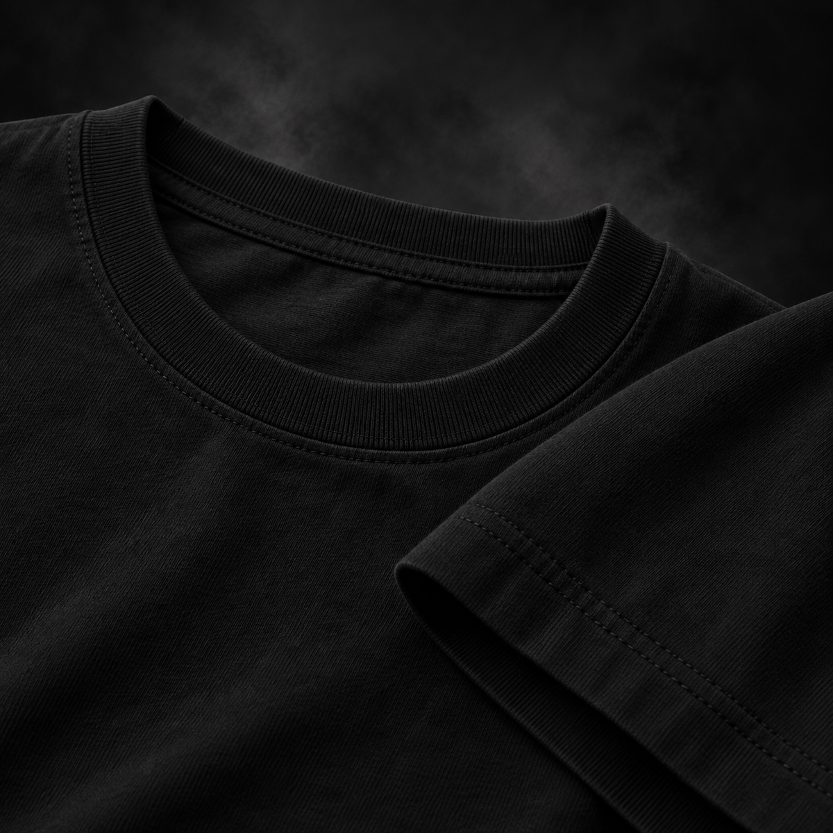 Black Yonakasaku T-shirt collar and sleeve stitching detail